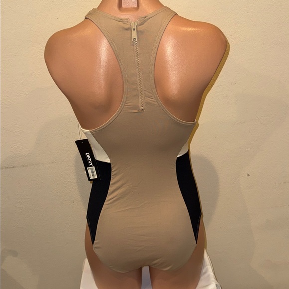 NWT DKNY one piece swimsuit high neck racer back zipper size 6 - Picture 4 of 4